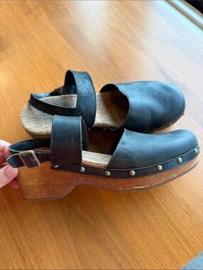 Kork-ease clogs